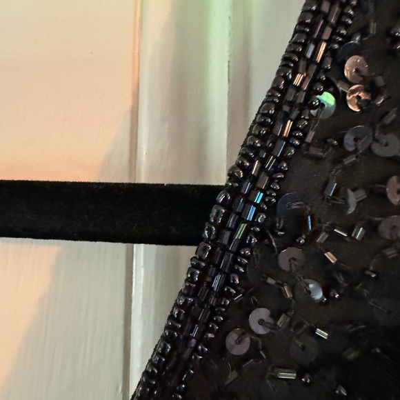 Adrianna Papell beautiful black, beaded and sequined top. - Picture 8 of 8